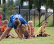 <p>Tjoekepaf se meisies maak gereed vir hul wedloop.</p>
