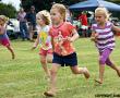 <p>Tjoekepaf meisies se wedloop.</p>
