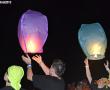 Daar is ook Chinese lanterns aangesteek tydens  Luminaria-seremonie. Foto: Cindy van der Merwe.
