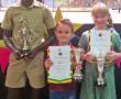 <p>Laerskool Levubu se atletiekpresteerders vir 2014. Van links na regs staan Rinae Setlkao (senior Victor ludorum), Caylene Gericke (junior Victrix ludorum) en Lia-Mari van der Westhuizen (senior Victrix ludorum). Afwesig: Osama Kheyre (junior Victor ludorum). Foto verskaf.</p>

