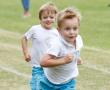 <p>Van die items wat die&nbsp;meeste aftrek geniet&nbsp;het tydens Laerskool&nbsp;Louis Trichardt se&nbsp;bokkesport was die&nbsp;items waaraan die&nbsp;Graad RR&rsquo;e en R&rsquo;e&nbsp;deelgeneem het. In&nbsp;die foto is Divan van&nbsp;Deventer voor met&nbsp;klein Eben M&ouml;ller&nbsp;agter hom. Hulle is&nbsp;almal maatjies en&nbsp;in juffrou Aronae&nbsp;Joubert se klas.</p>
