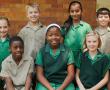 <p>Laerskool Louis Trichardt het verlede week, met die begin van die vierde kwartaal, hul top akademiese presteerders vir die derde kwartaal in Graad &nbsp;4 aangewys. Voor, van links na regs, (van die eerste tot die tiende beste presteerder) is Catharina van der Goot, Junior Bessong, Roshudfhadzwa Maboyi, Mieke Veldman en Angela Muluvhu. Agter is Ian du Plessis en Melinda van der Westhuizen (wat die sesde plek deel), Carel Marais, Anam Yalukar, Renier Harmse en Jessica Taylor.</p>
