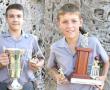 <p>Laerskool Messina se sportsterre is met trofe&euml; beloon tydens die skool se jaarlikse prysuitdeling op 11 November. Van links na regs is Diana van Niekerk en Ruan Hartzenberg (trofe&euml; vir uitstaande prestasies in atletiek), Brian Vermeulen (prestasie in krieket), Letabo Moloto (hoogste prestasie in netbal) en Tangi Mabasa beste vordering netbal). <em>Foto verskaf.</em></p>
