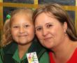 <p>Mikhe Cronj&eacute; was baie opgewonde om Woensdag met die groot skool te begin, terwyl ma Amanda die een was wat 'n traan of twee moes wegvee.</p>
